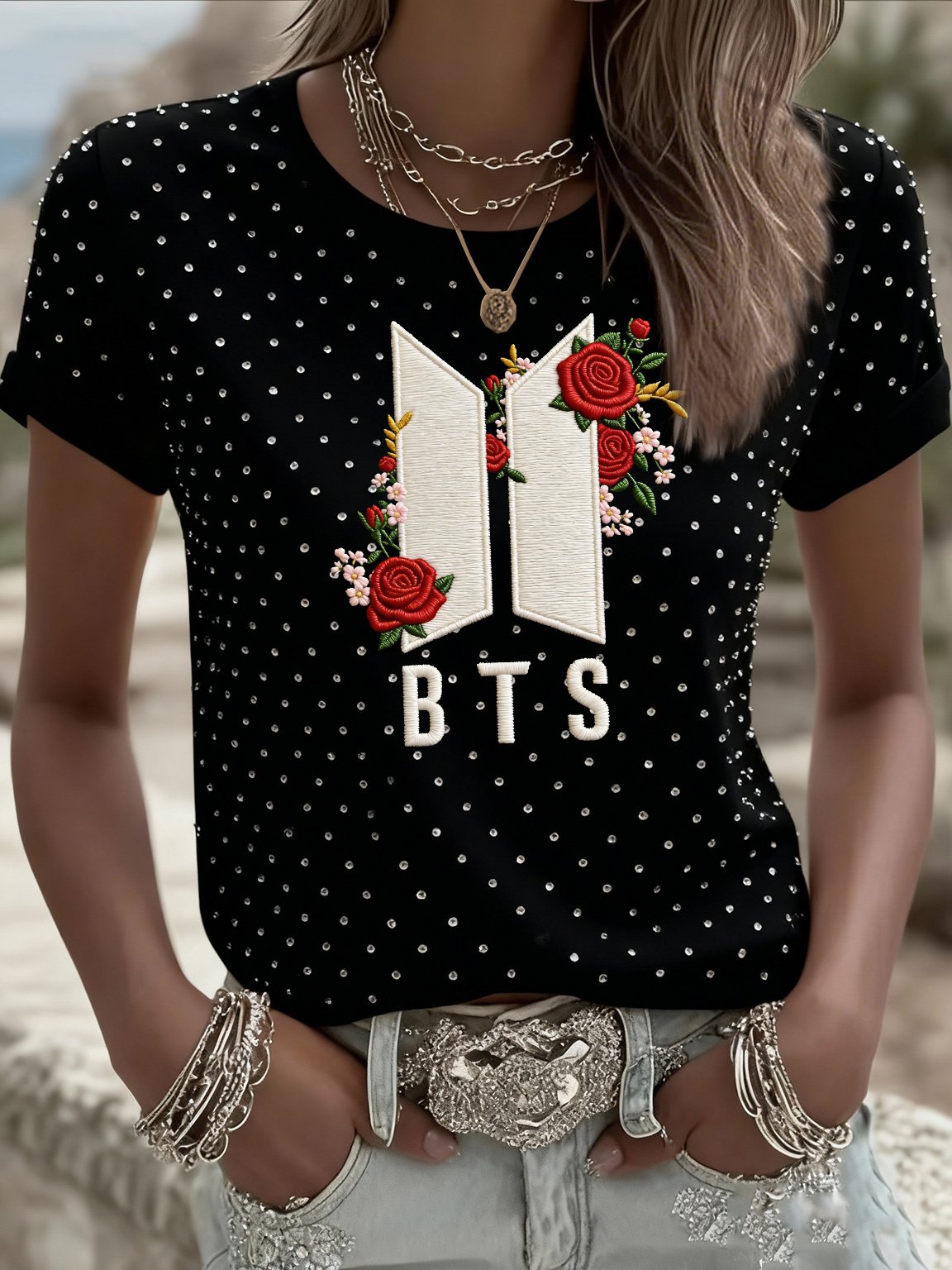 🔥Buy 3 Get 15% Off🔥Women's casual singer-style T-shirt with rhinestones